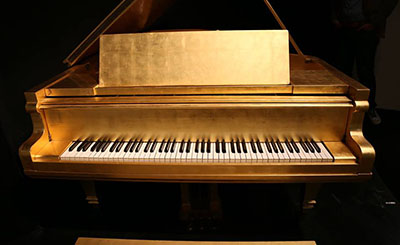 grand piano